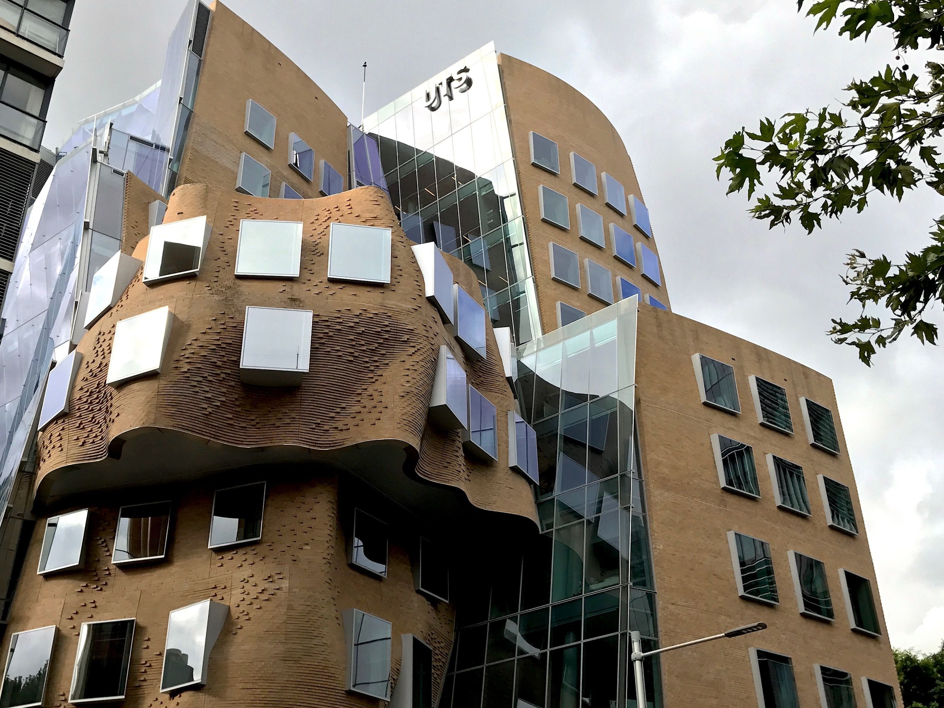 Dr Chau Chak Wing Building